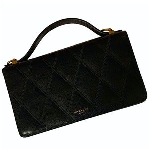 Gv3 Black Quilted Leather Strap Wallet Bag